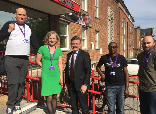 Shadow Health Secretary visits DHI